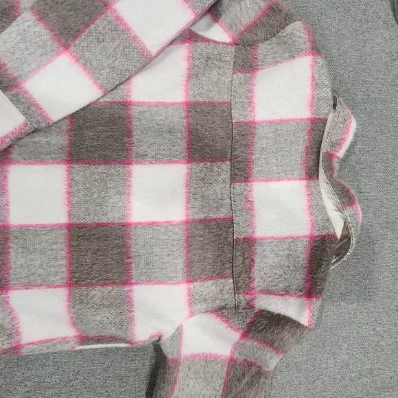 Plaid Button-Up Shirt - Picture 4 of 4